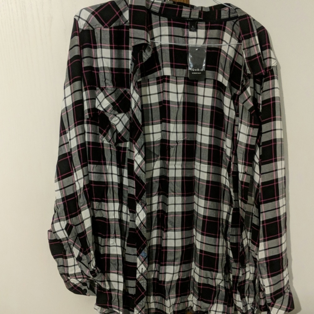 Women's Plaid Top - Black, White, Red